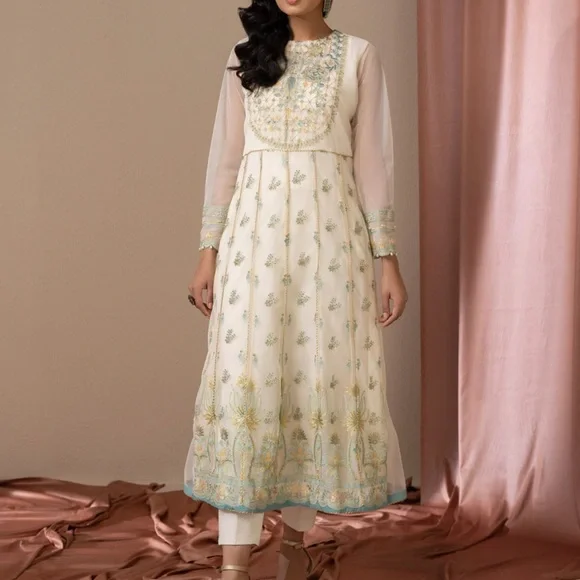 Sapphire Dresses | Sapphire Kurta Dress | Color: White | Size: M | Fsoofi83's Closet